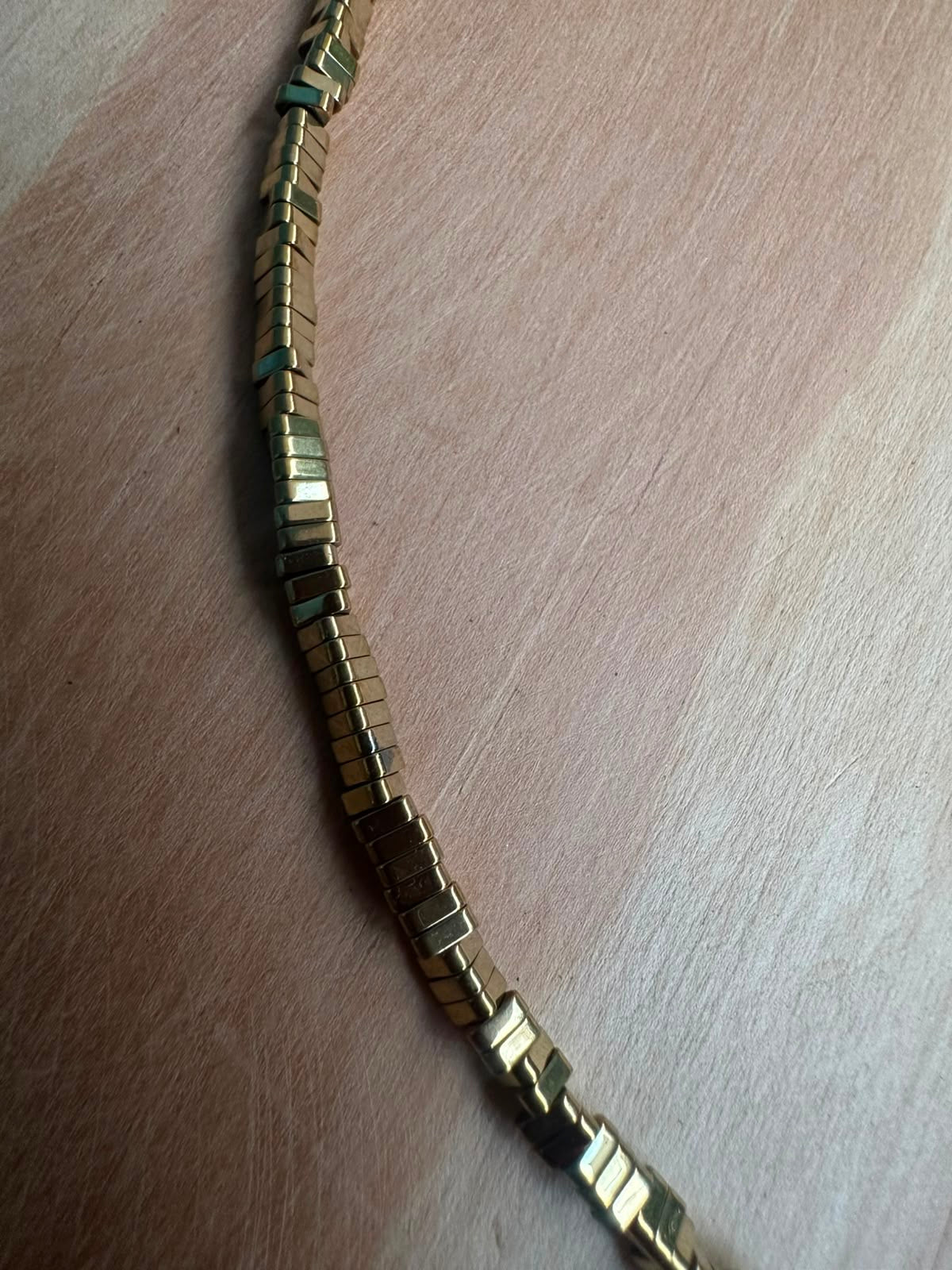 Choker Hematita Triangulinho