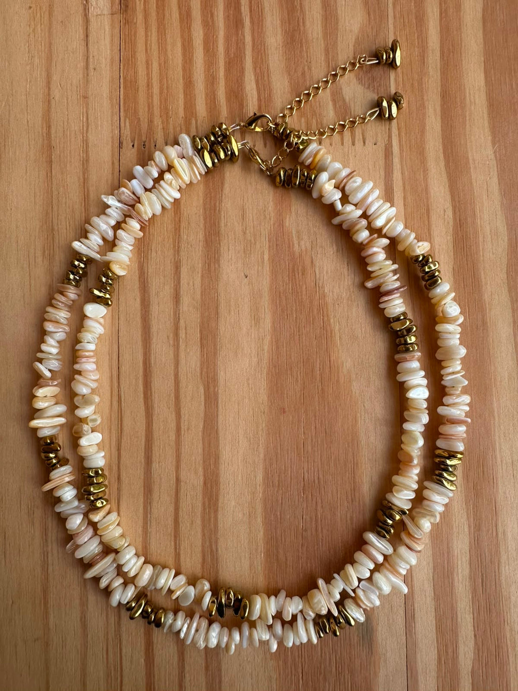 Choker Cascalho de Madrepérola com Hematita