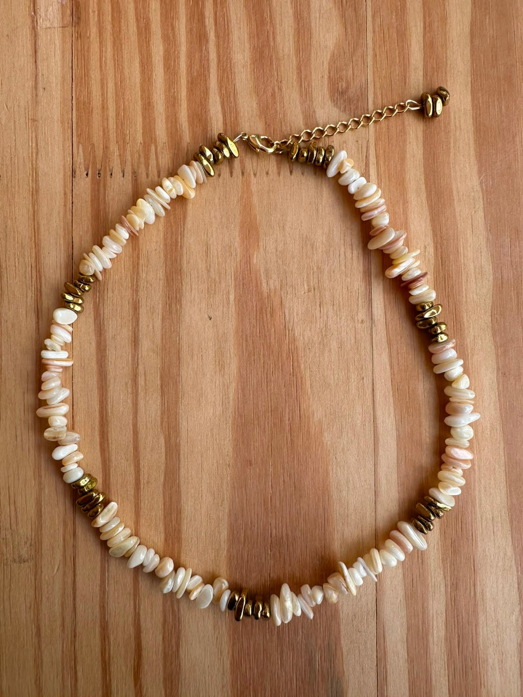 Choker Cascalho de Madrepérola com Hematita