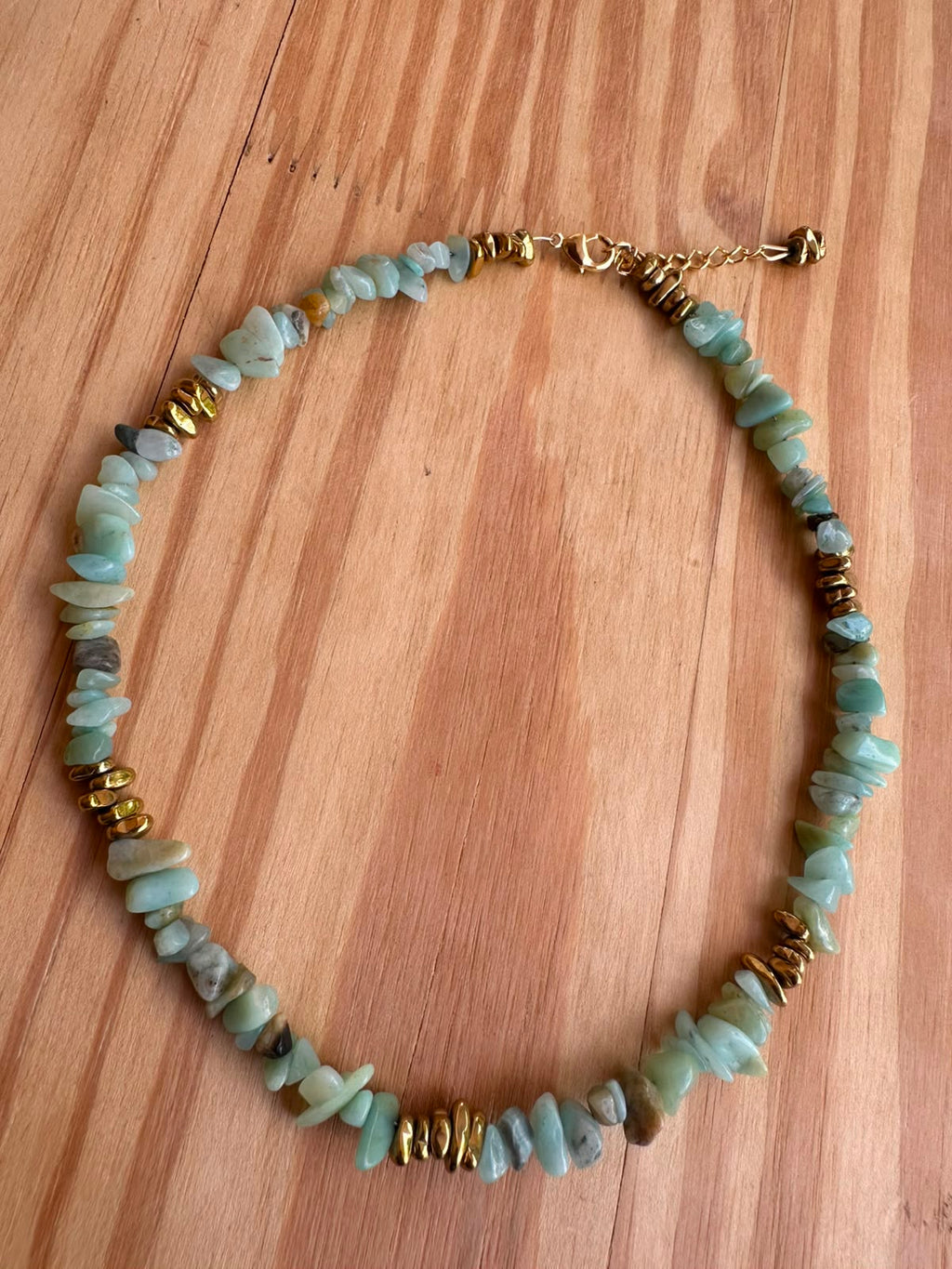 Choker Cascalho de Amazonita com Hematita