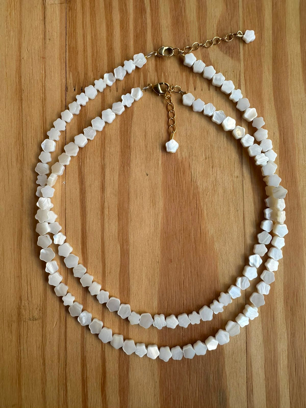 Choker florzinha madrepérola