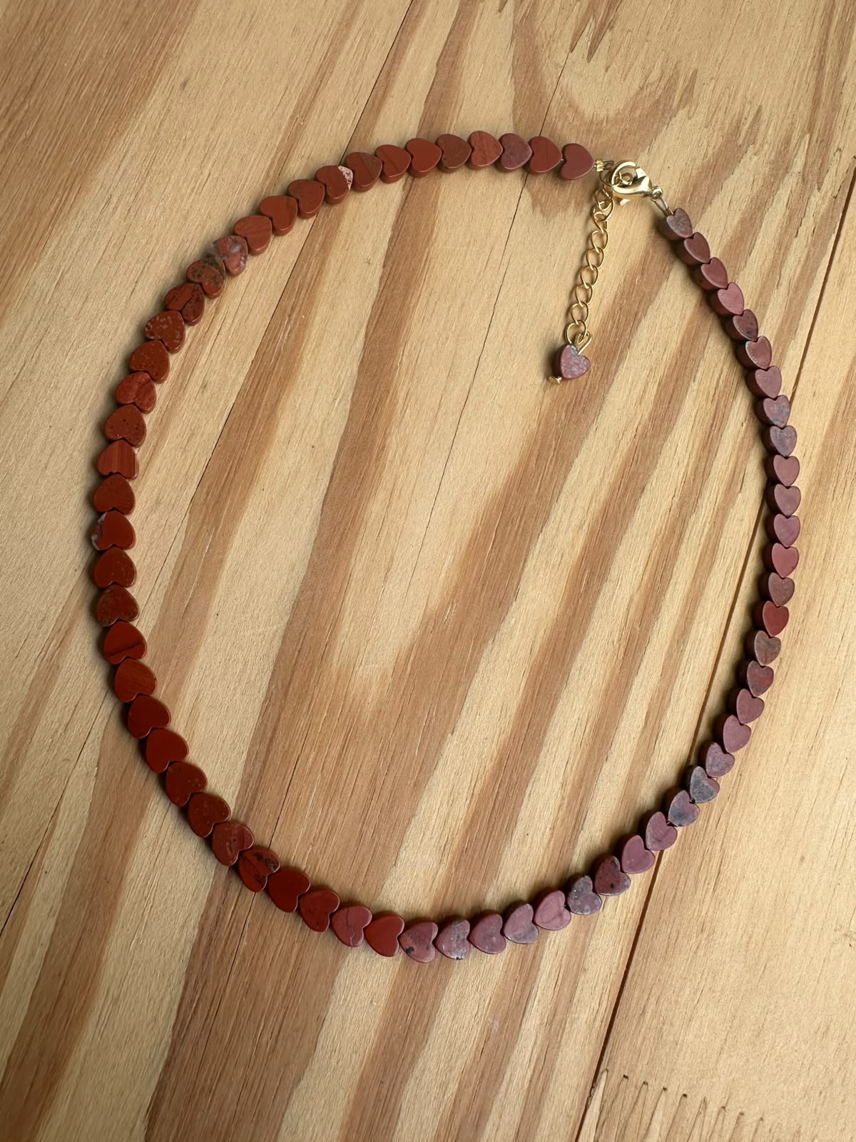 Choker Coração Médio Jaspe Vermelho