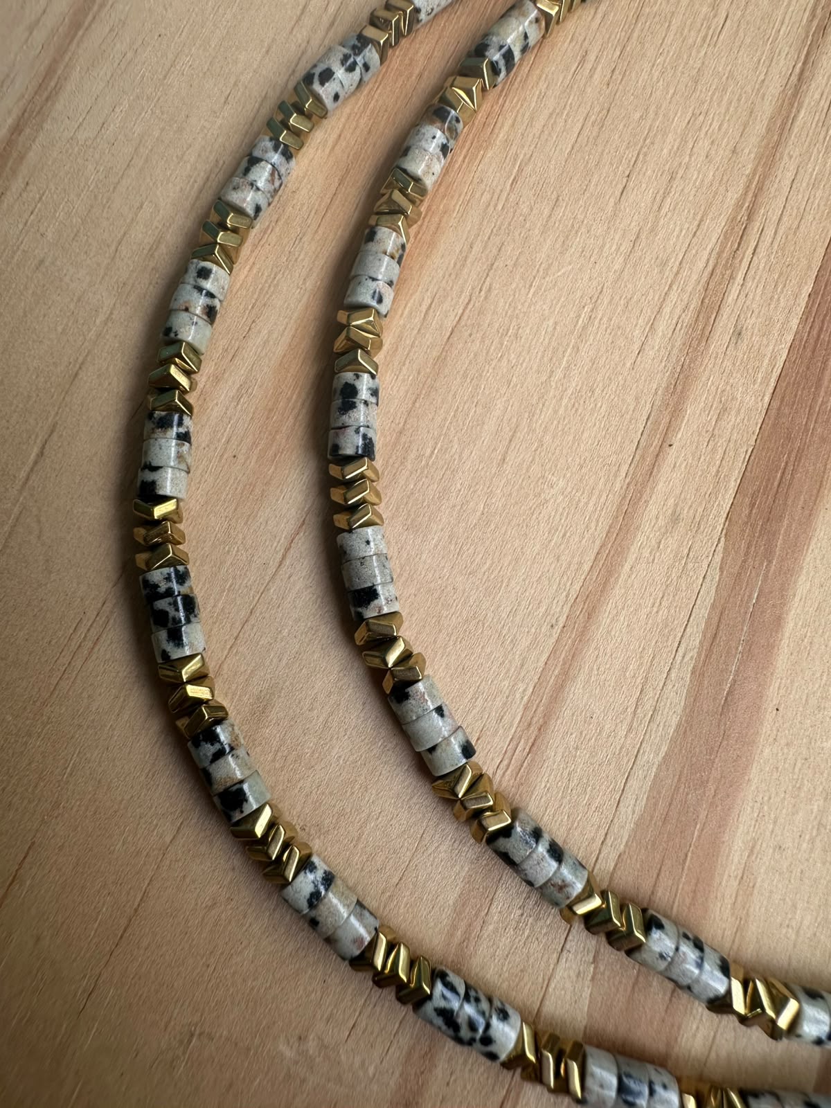 Choker Hematita com Ágata Dálmata