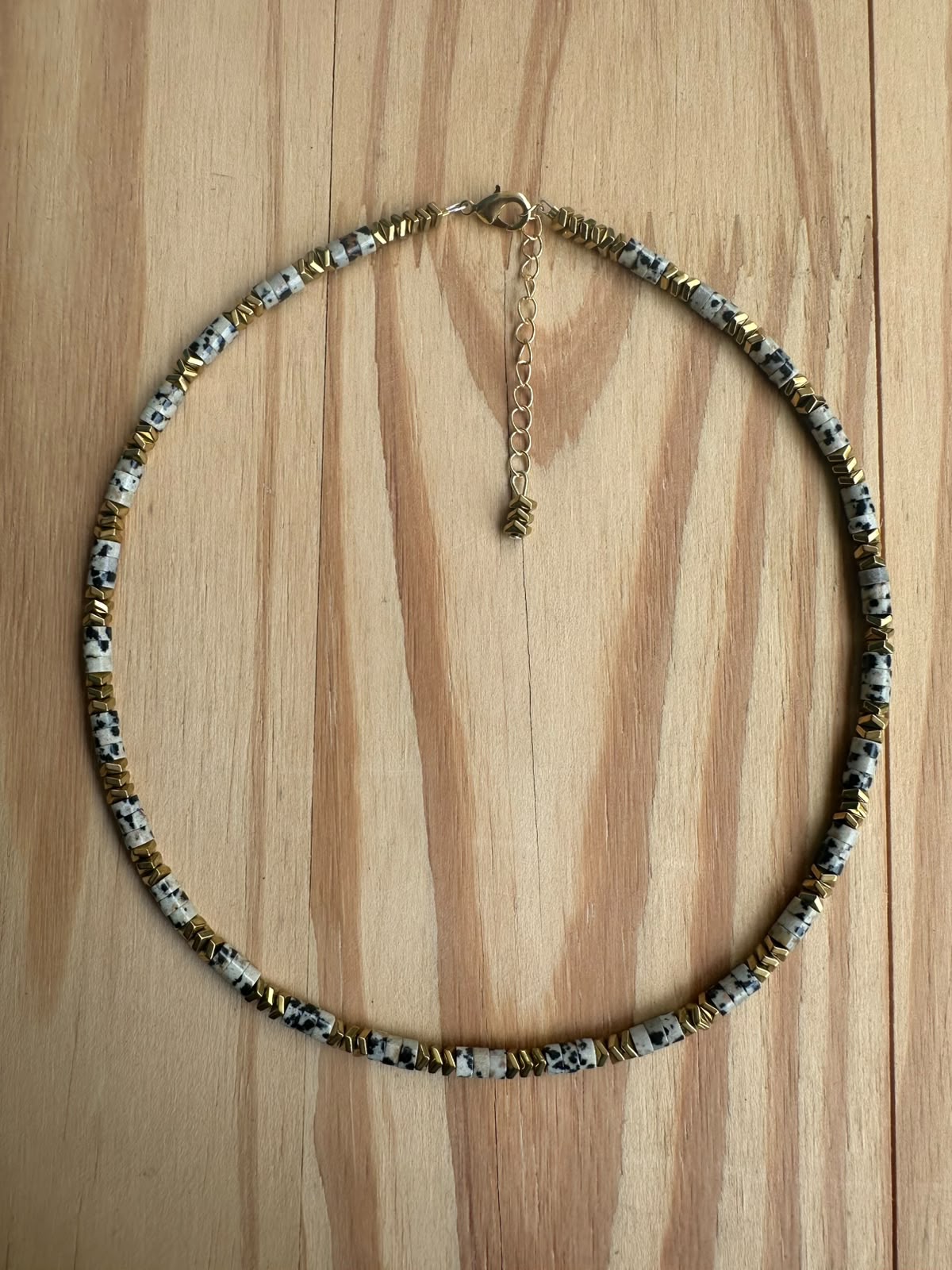 Choker Hematita com Ágata Dálmata