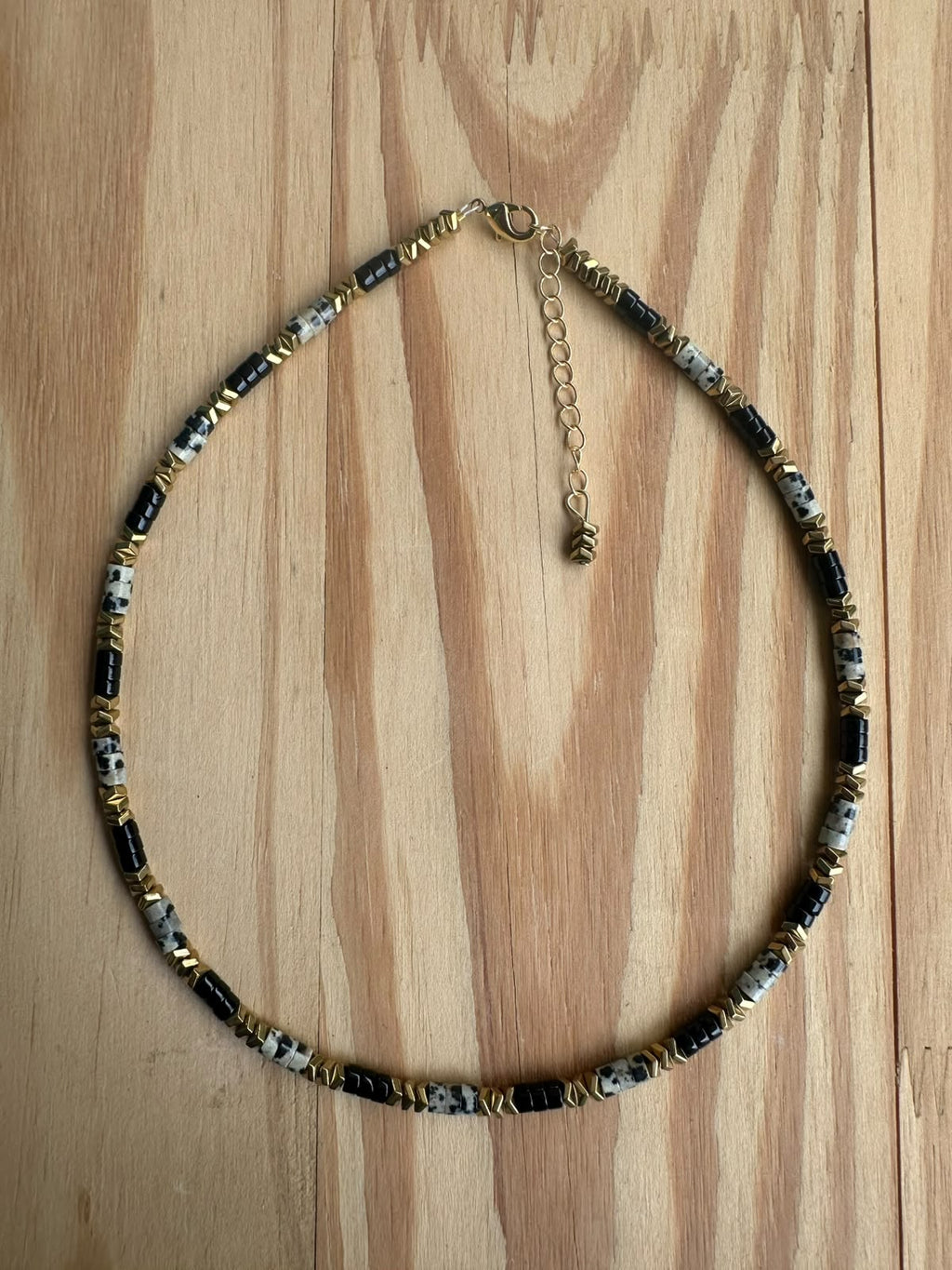 Choker Hematita com Ônix e Ágata Dálmata