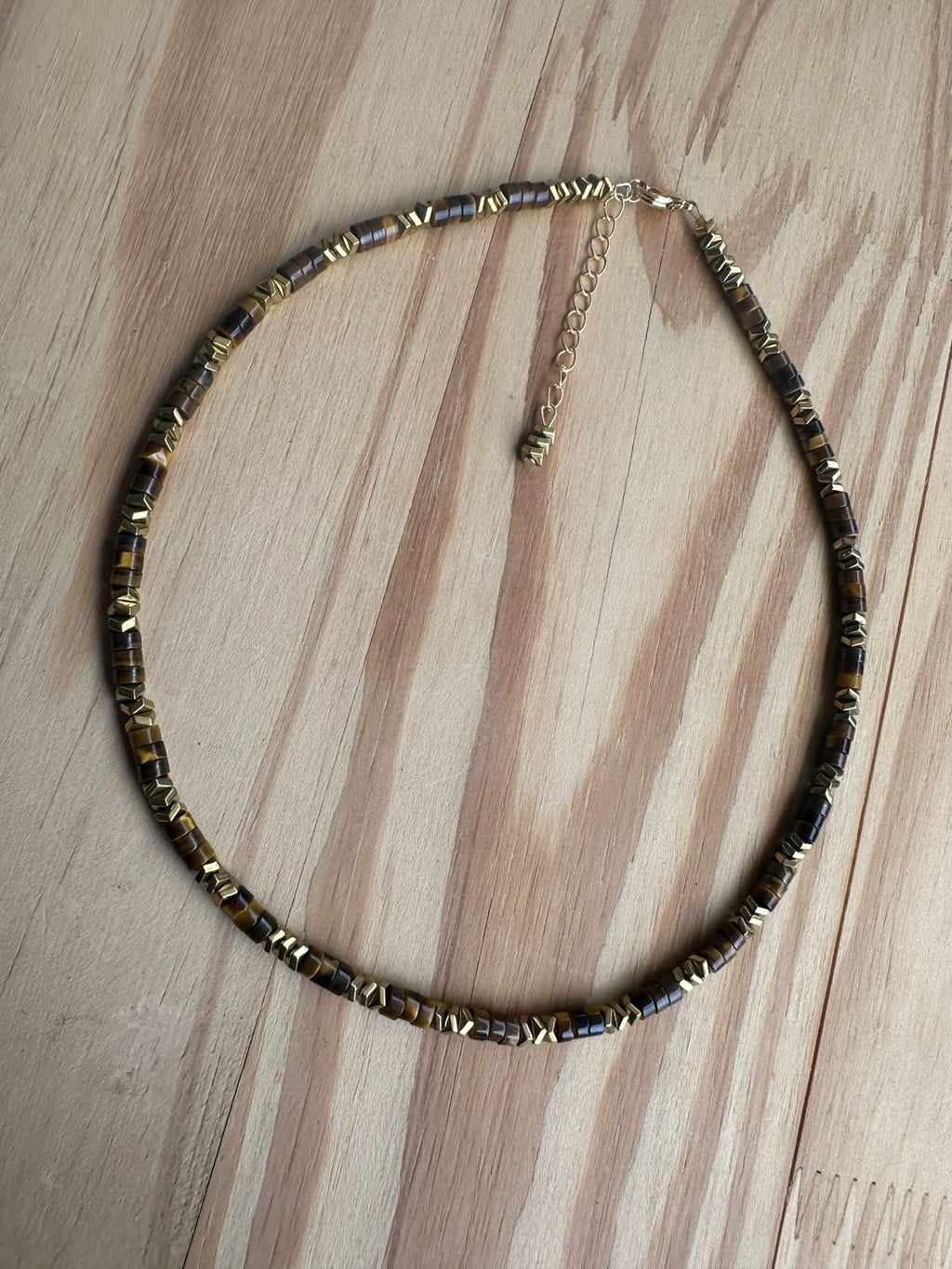 Choker Olho de Tigre com Hematita