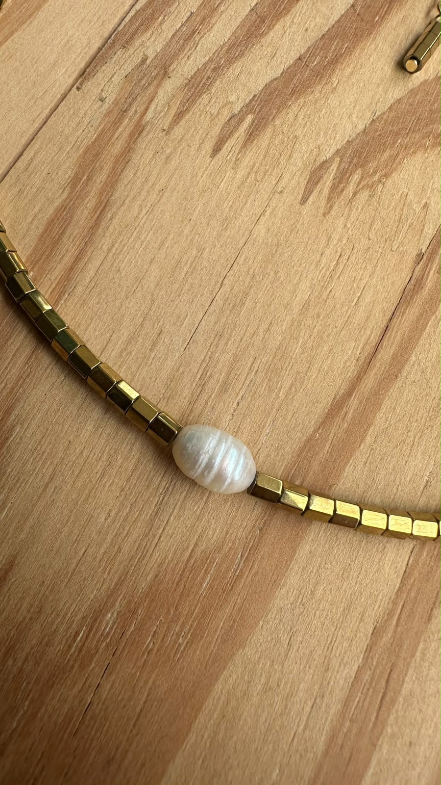Choker Hematita com Pérola Natural de Água Doce