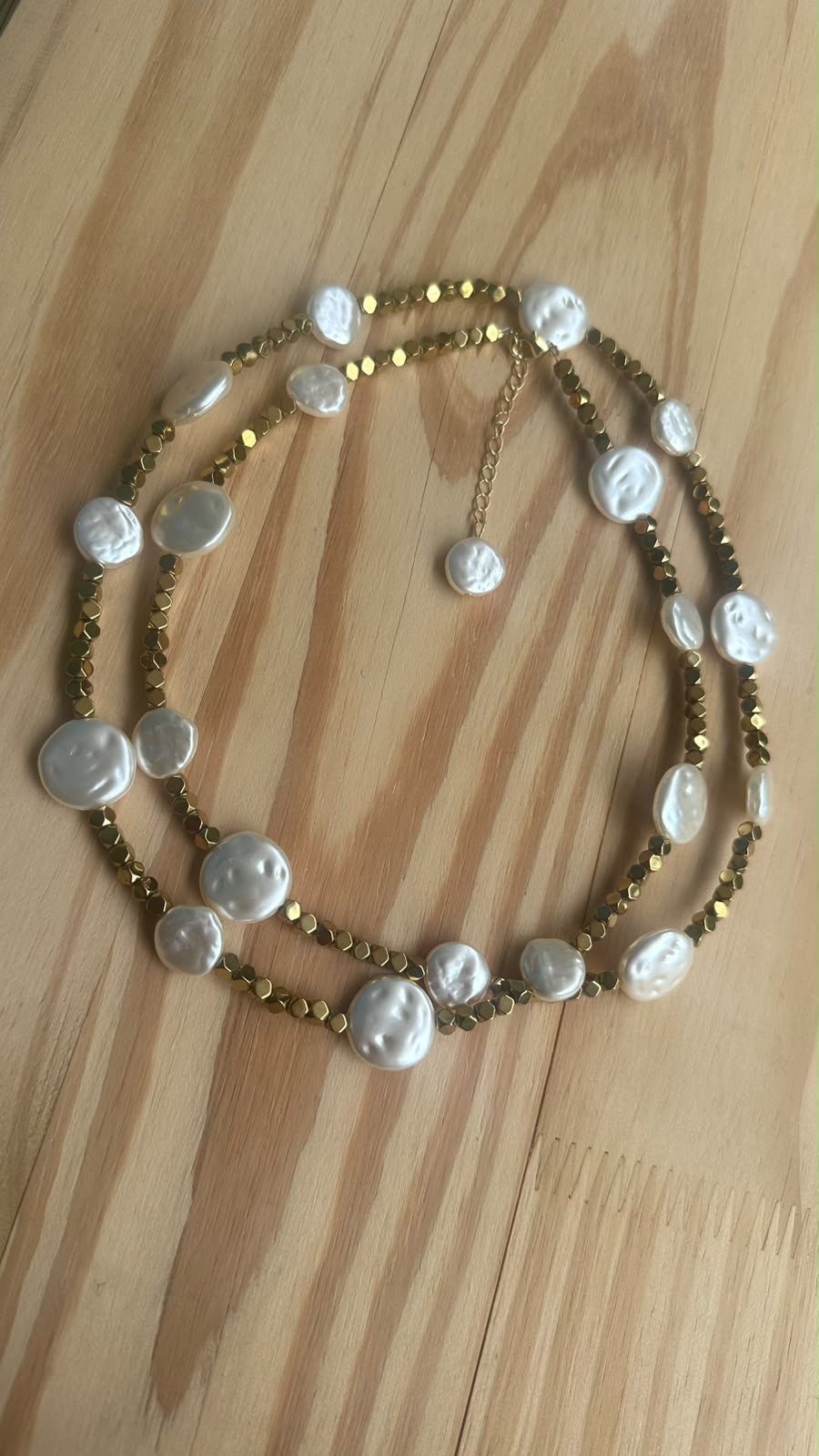 Colar Longo Hematita com Pérolas Sintéticas